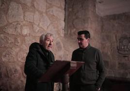 El actor José Sacristán y el director de Voces de la Lengua, Ignacio García.