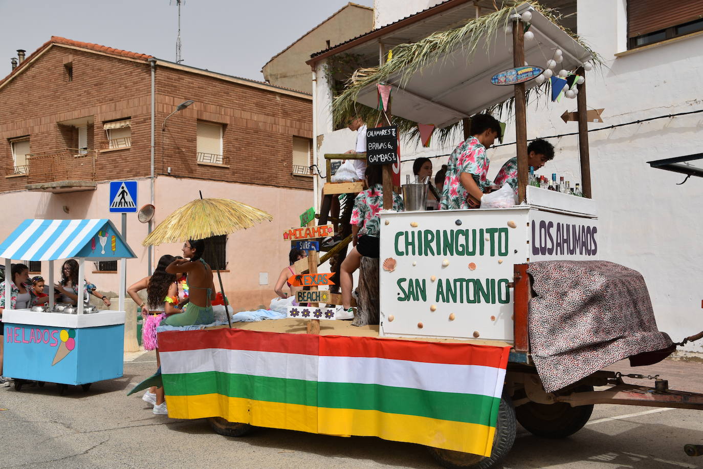 Chupinazo y carrozas de Pradejón