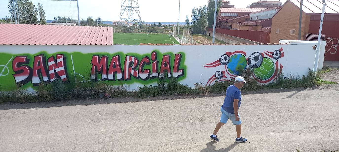 Campo de fútbol Ángel de Vicente.