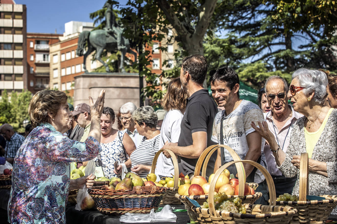 El Espolón acogió el 54 Concurso Agrícola de La Rioja