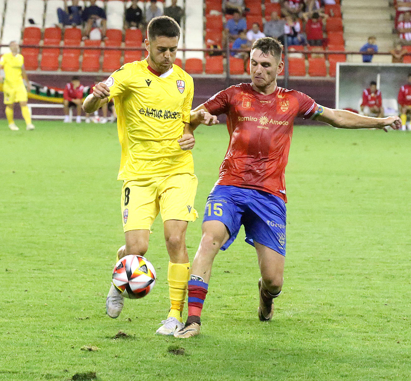 El público gozó en el Calahorra - UDL