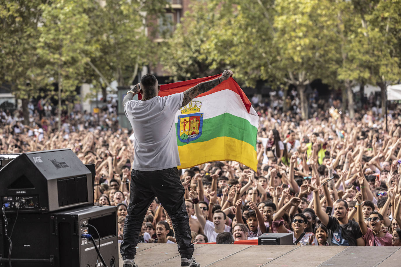 El chupinazo de San Mateo, en imágenes