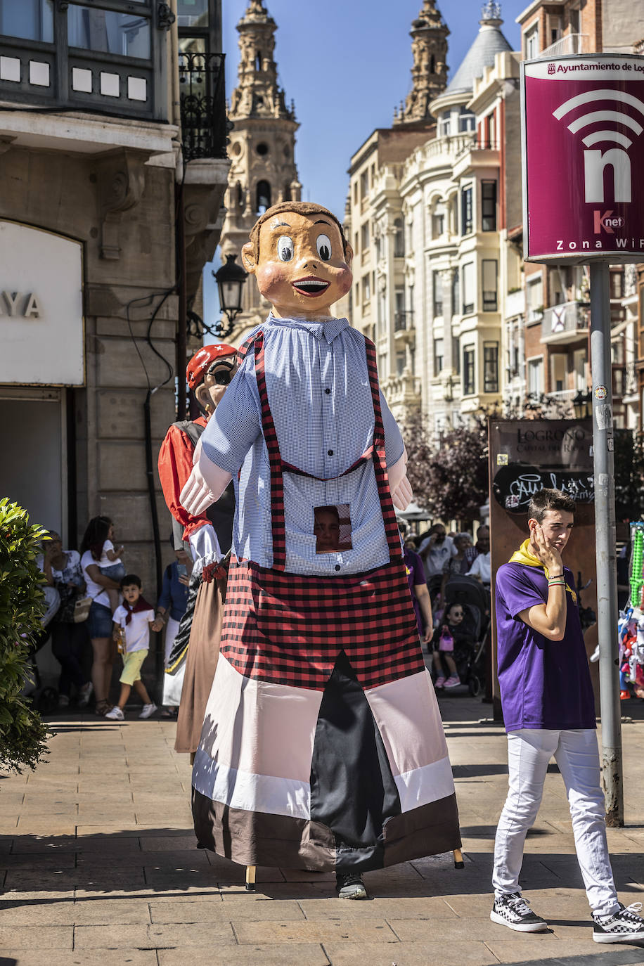 Mañana de gigantes para grandes y pequeños