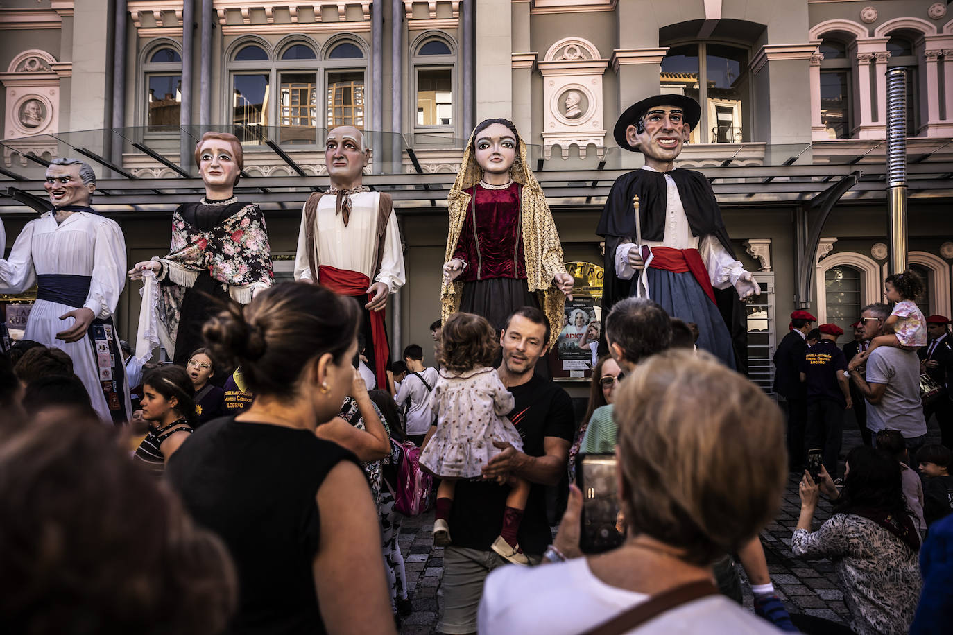 Mañana de gigantes para grandes y pequeños