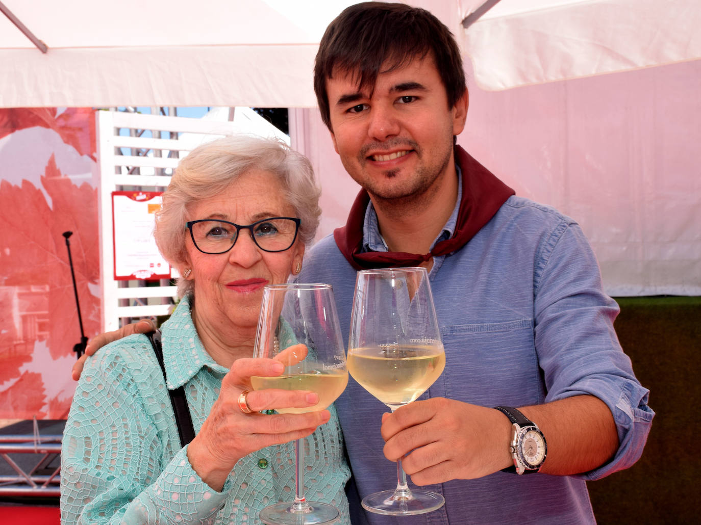 Araceli López de Abechuco, con su hijo Iñaki García.