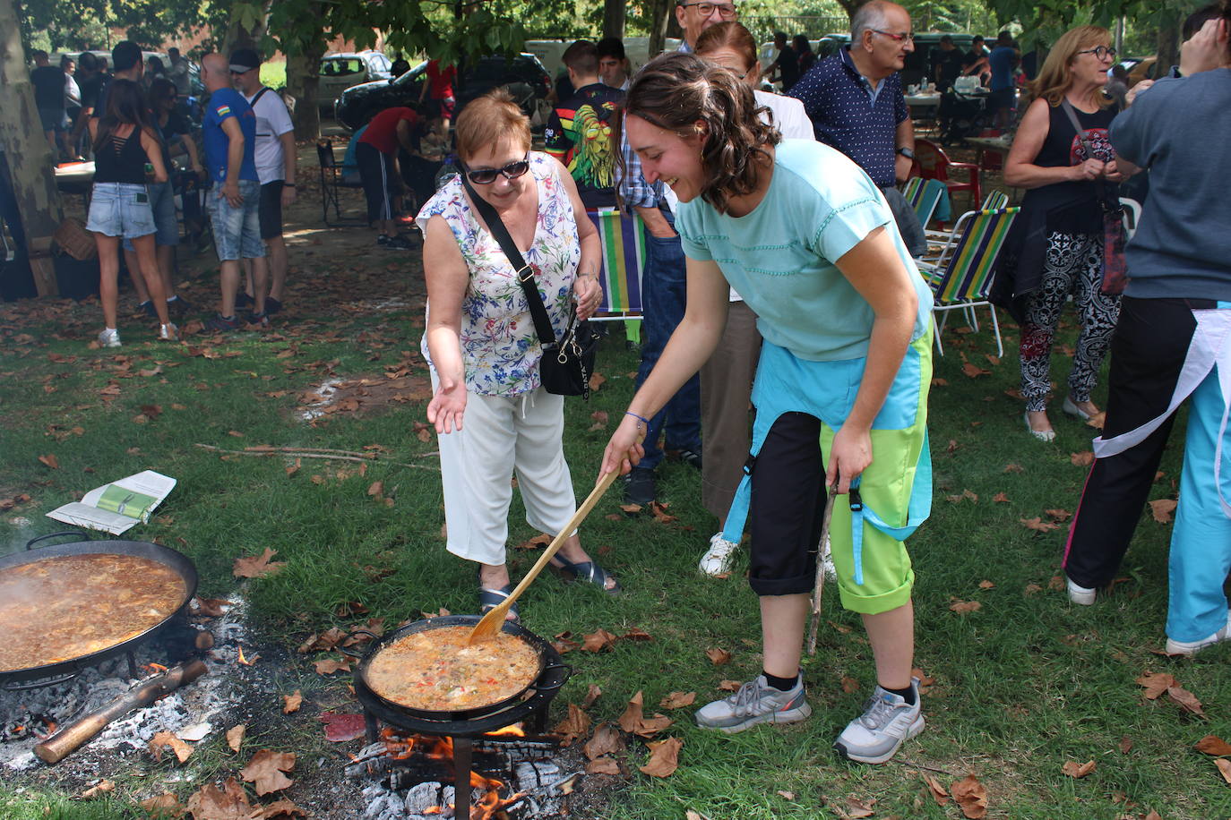 Tradicional concurso de paellas para despedir las fiestas de Nájera