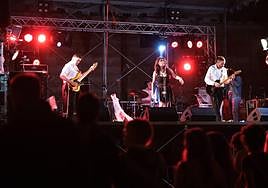 Scarlett Rose, uno de los grupos que ayer actuaron en el Parrilla.