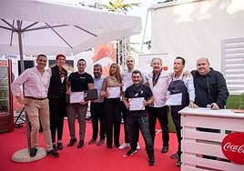 Participantes y organizadores del concurso.