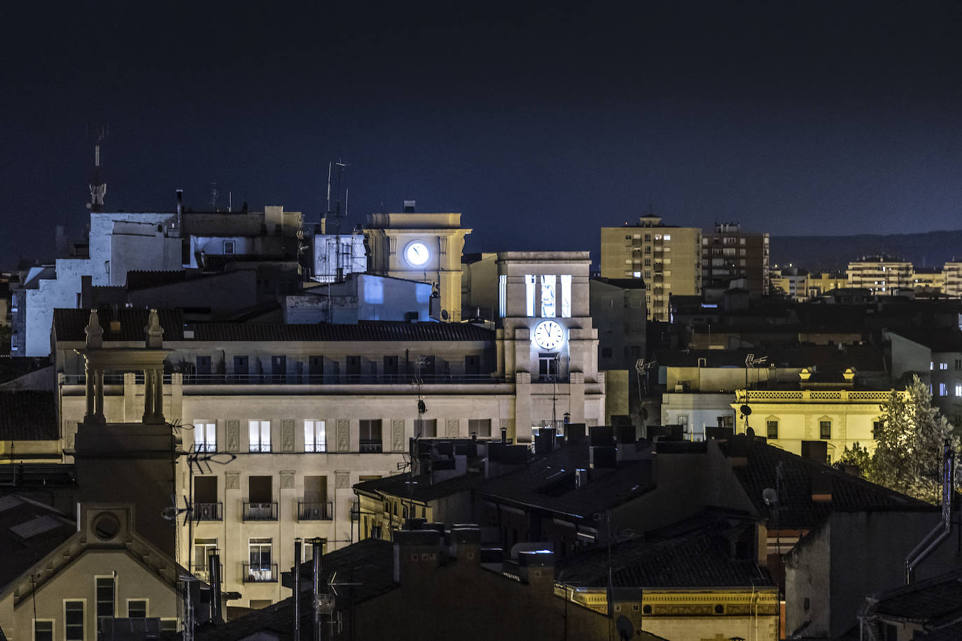 Noche de fuegos artificiales con Pirotecnia Zaragozana