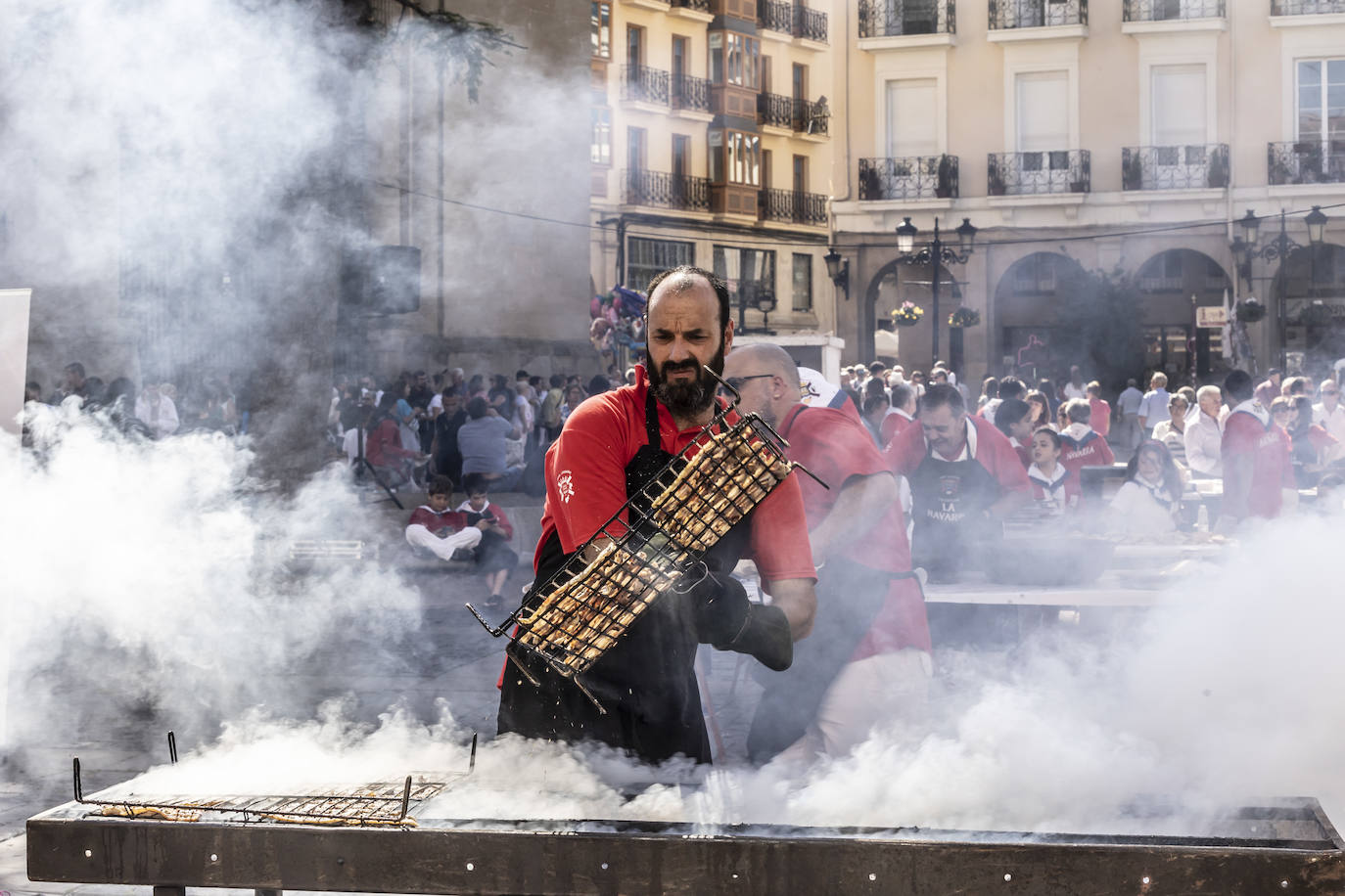 Degustación de choricillo y panceta en la plaza del Mercado
