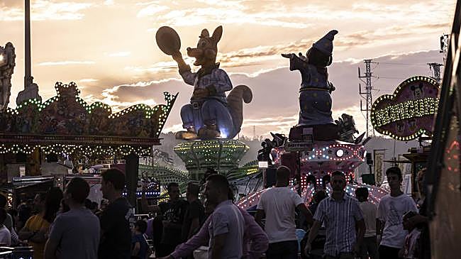 Imagen después - Las barracas cruzan el Ebro