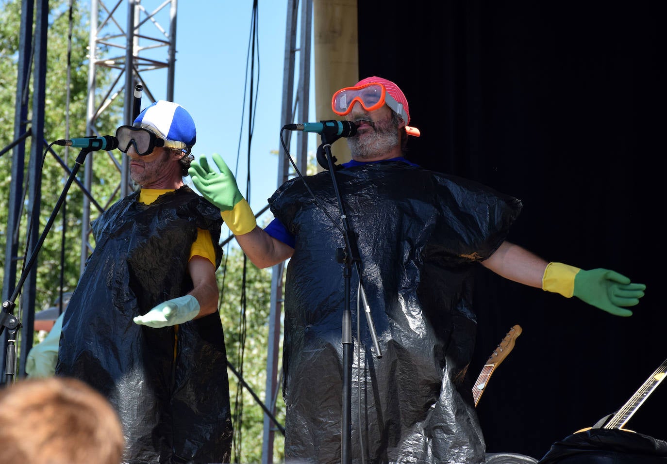 Los Gandules se meten al público en el bolsillo en el Espacio Peñas