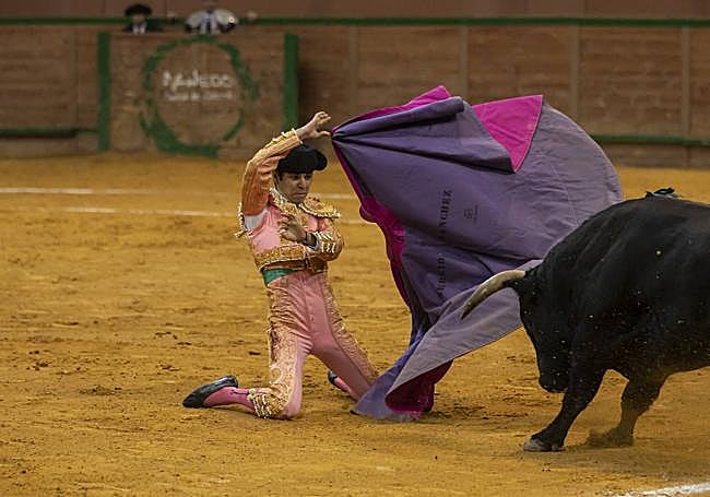 Sergio Sánchez recibió a portagayola al sexto de la tarde.