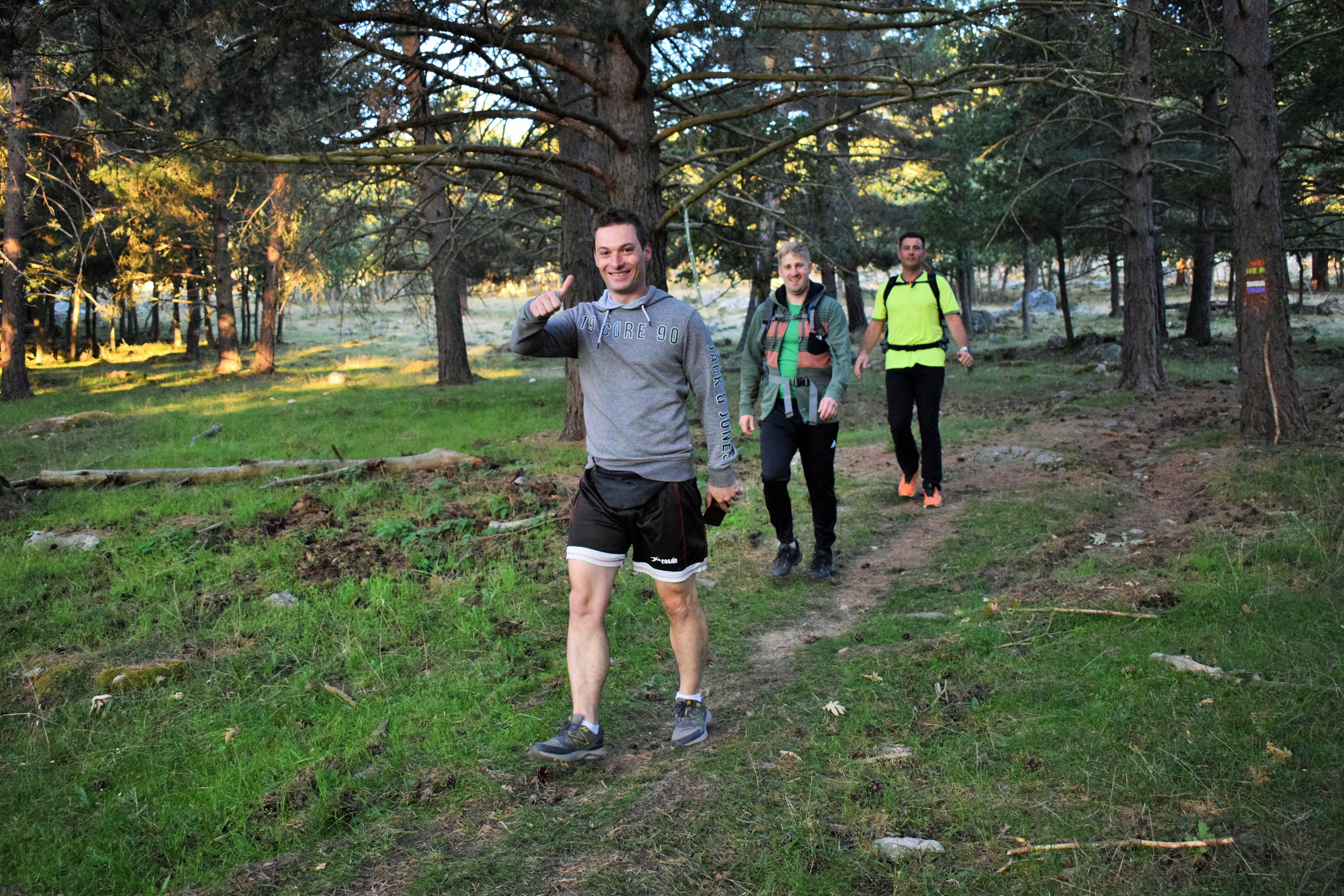Instantes de la marcha de Hoyos