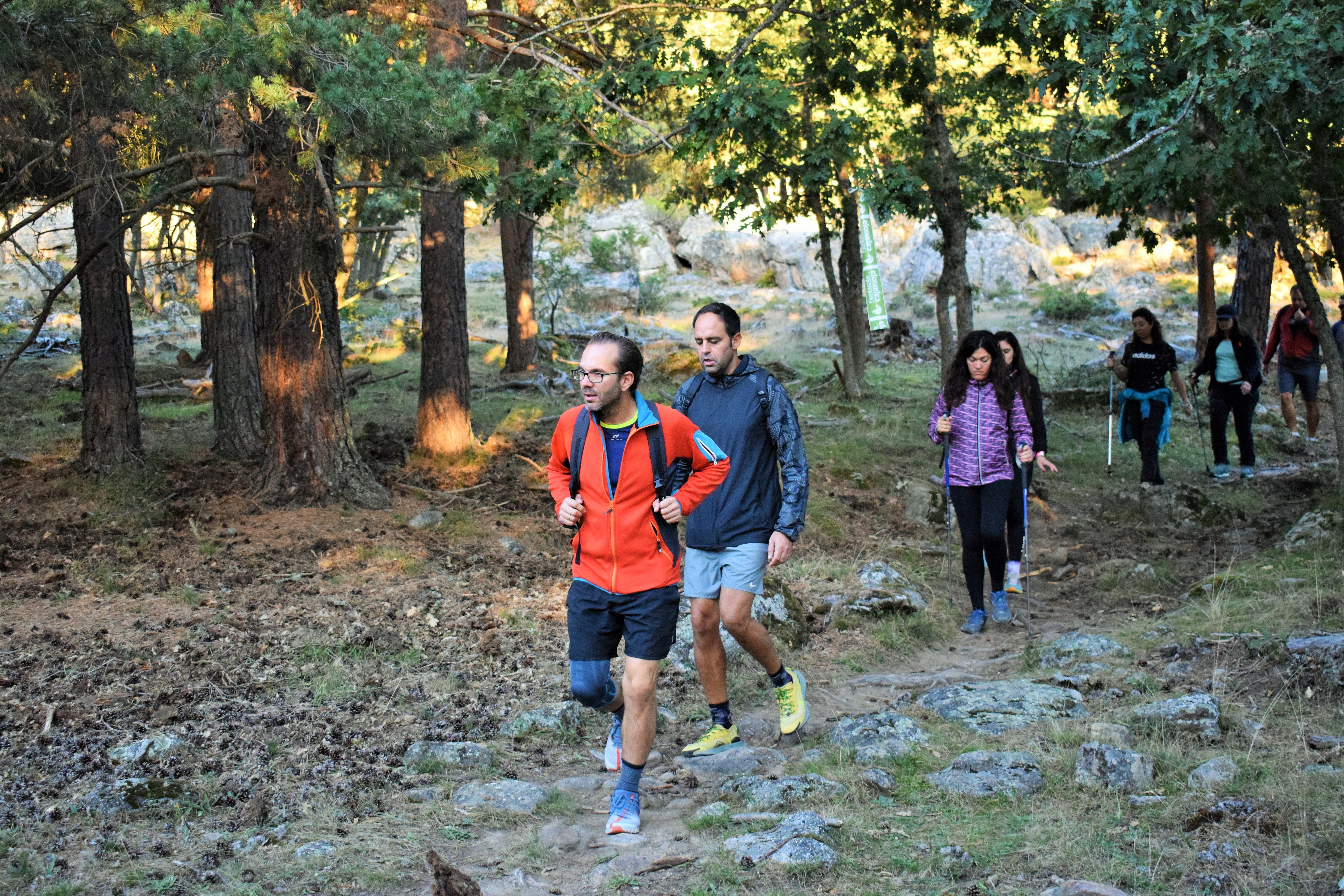 Instantes de la marcha de Hoyos