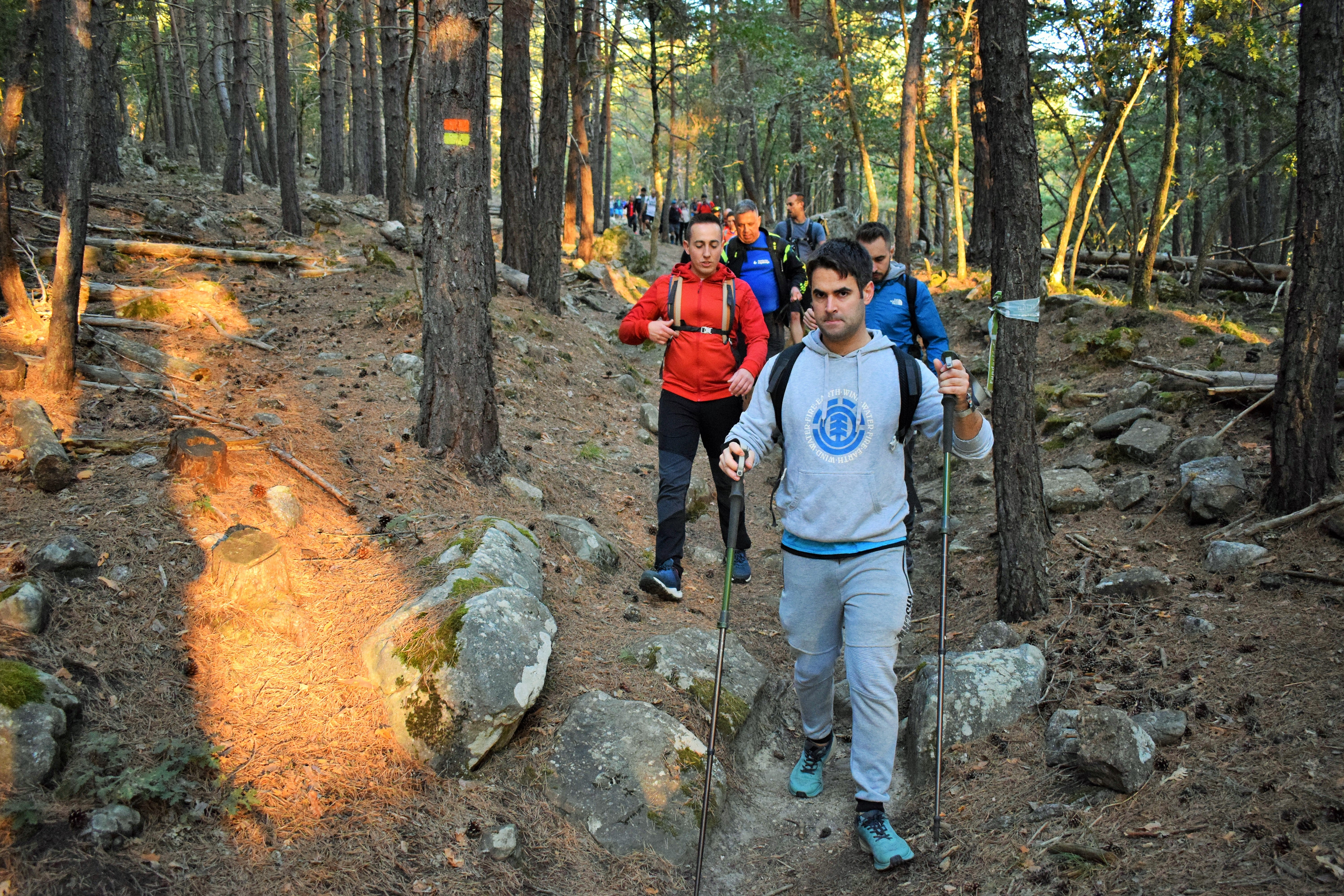 Instantes de la marcha de Hoyos