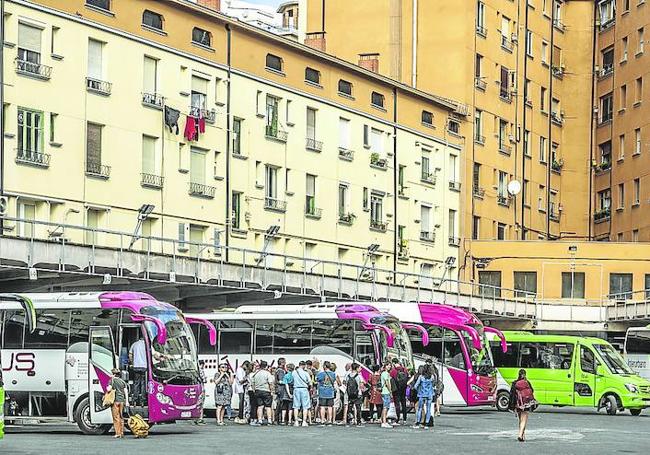 Última jornada en la estación de autobuses de avenida de España, cerrada desde el 12 de septiembre tras entrar en servicio la nueva y a la espera de destino desde entonces.