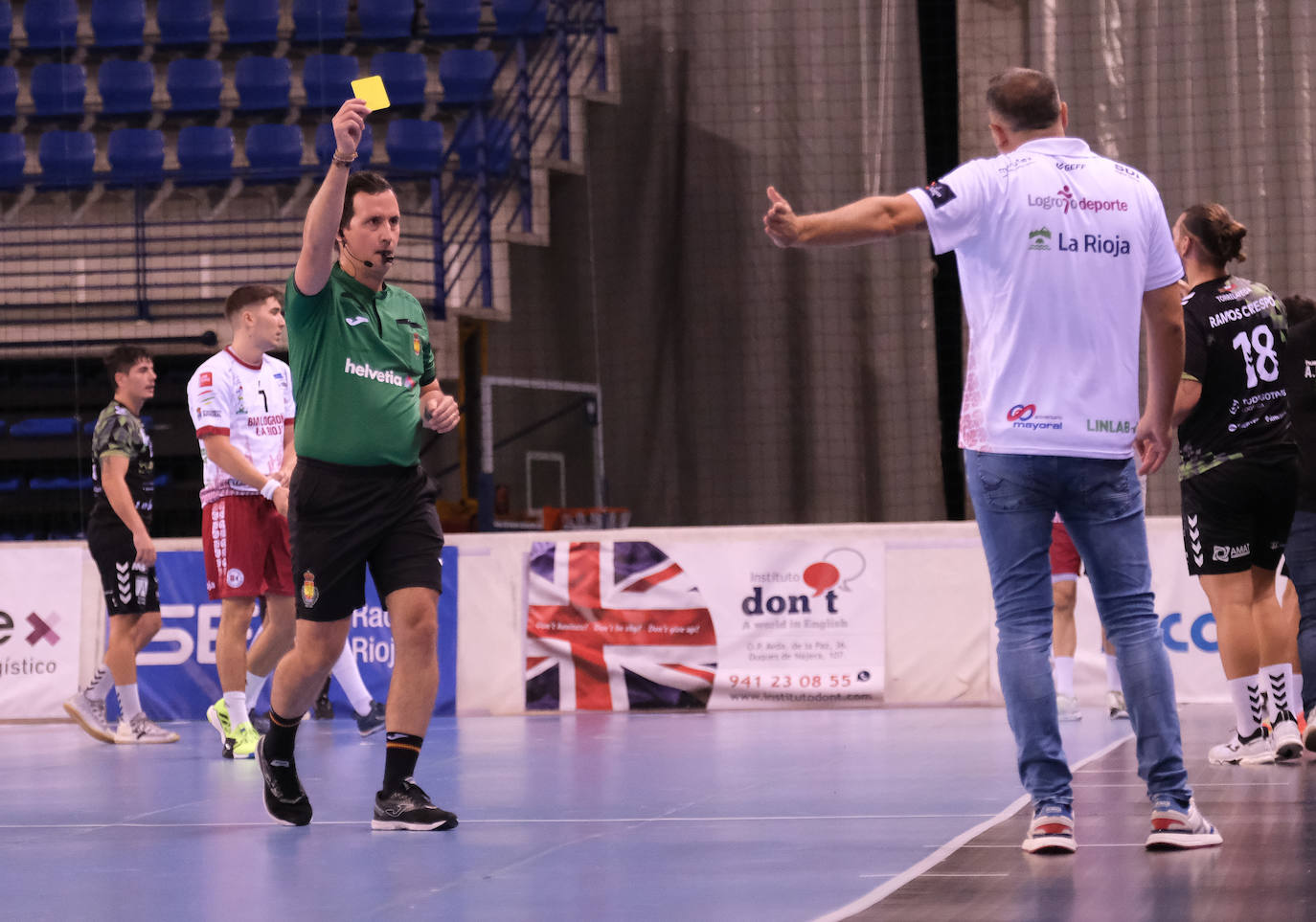 El partido del Ciudad de Logroño contra Torrelavega en imágenes