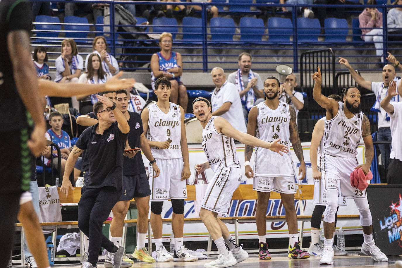 Clavijo 62 - Betis 56