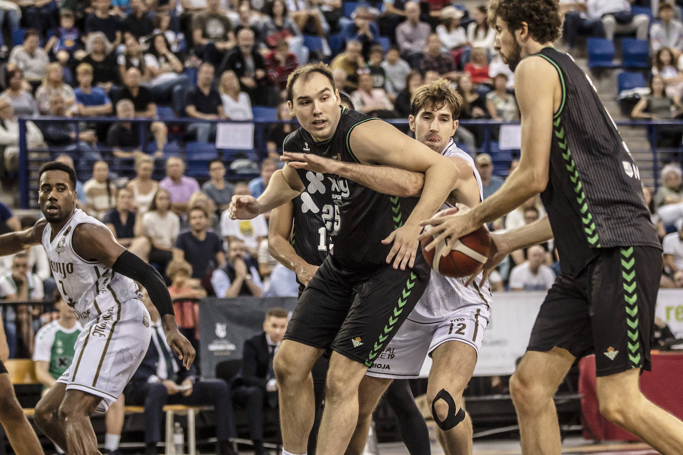 Clavijo 62 - Betis 56