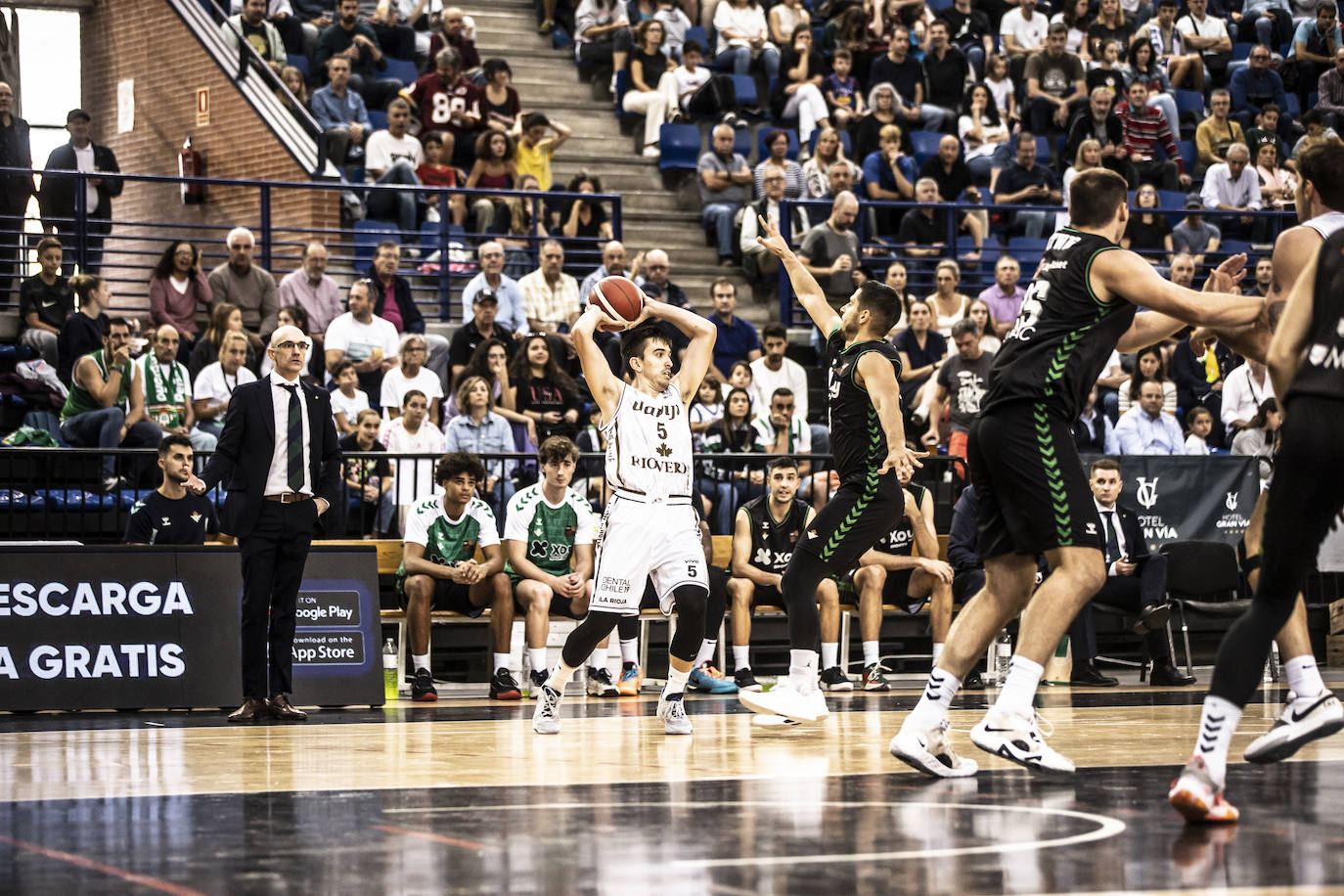 Clavijo 62 - Betis 56