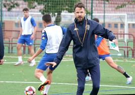 Andrés García, en un entrenamiento de la SD Logroñés.