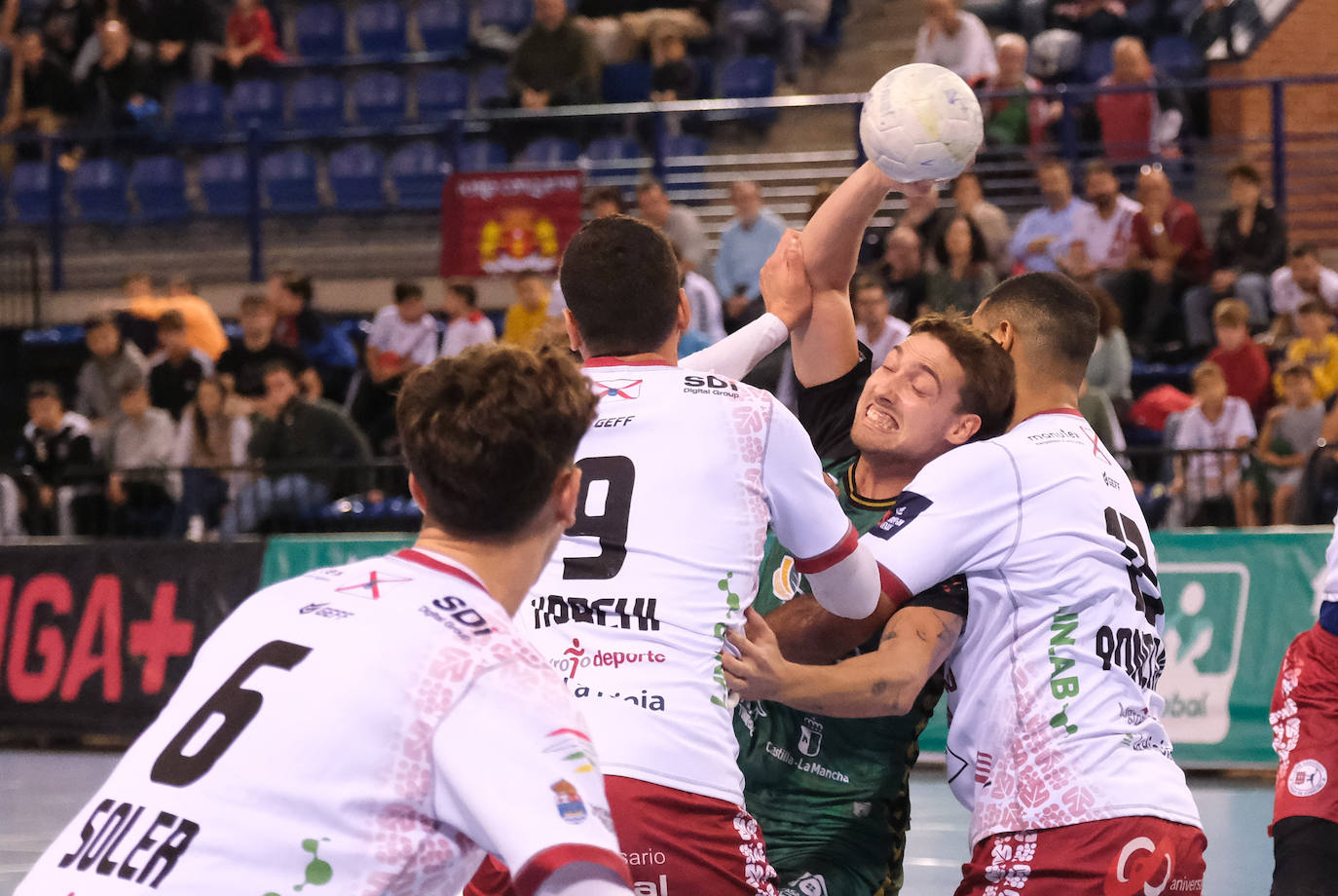 El BM Ciudad de Logroño cae ante el Cuenca