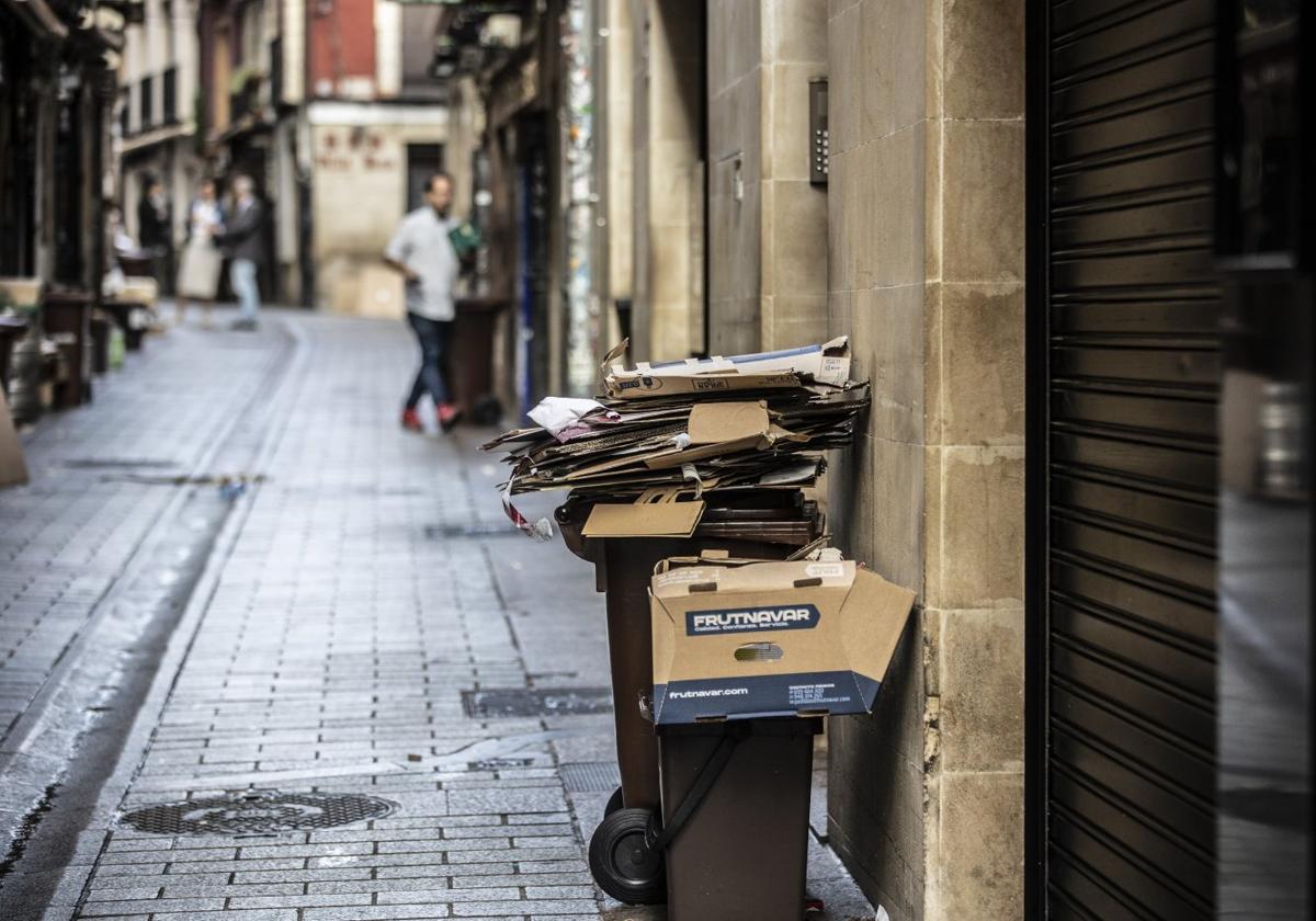 El último servicio incorporado, en lo que a recogida de residuos se refiere, tiene que ver con el 'puerta a puerta' del centro histórico.