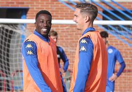 Buyla, sonriente en el entrenamiento de la SD Logroñés.