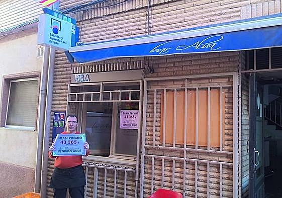 Alfredo, propietario del bar Alva.