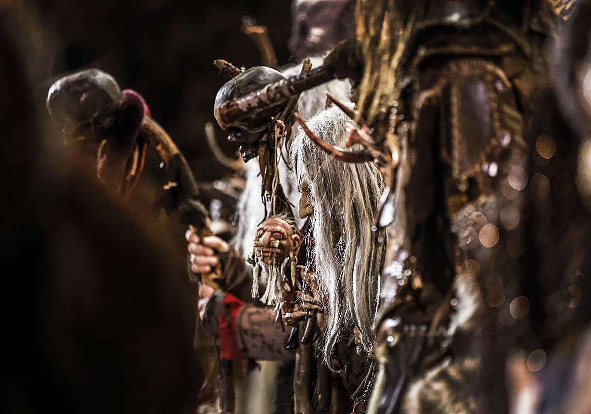 &#039;El baile de los malditos&#039; cerró la fiestas de las brujas