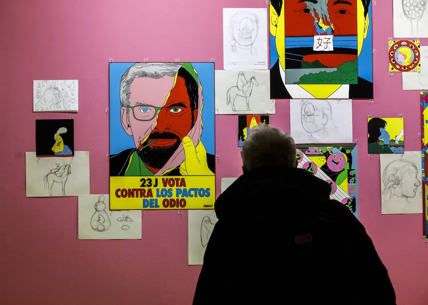 La autora catalana Cristina Daura expone su obra en el Ayuntamiento