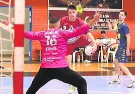 Edu Ortiz, a punto de lanzar ante Samuel Ibánez