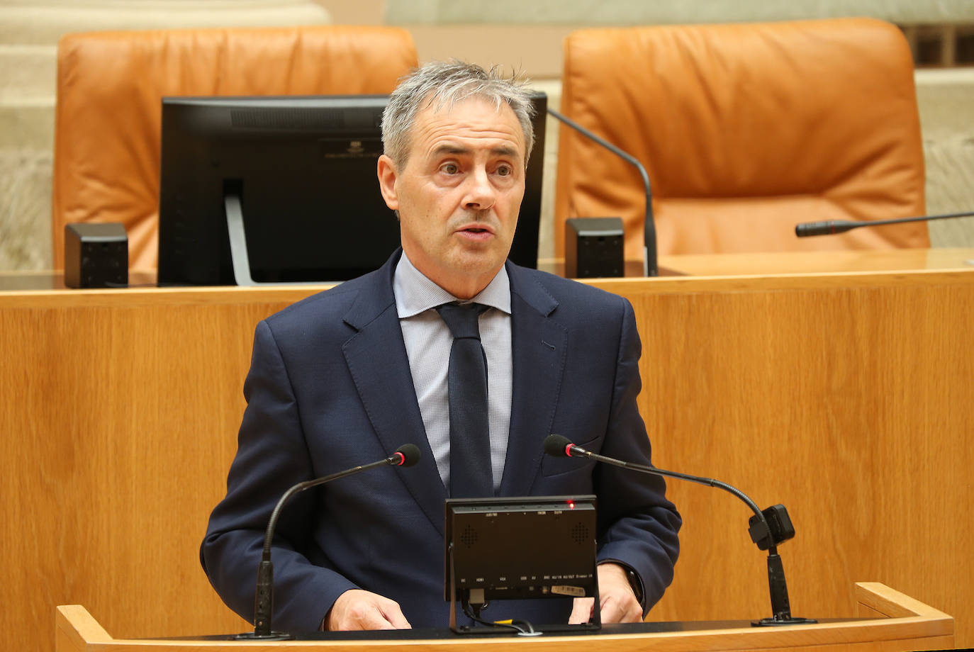 &#039;Un grito de libertad&#039;, exposición sobre Joxeba Pagaza en en Parlamento