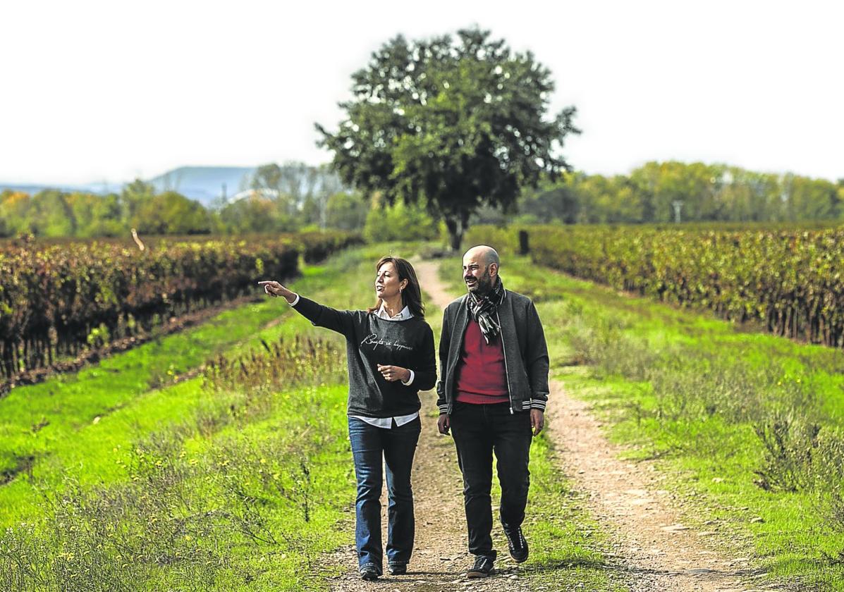 Un paseo por Venta Jalón, con Esperanza Elías y Héctor González.