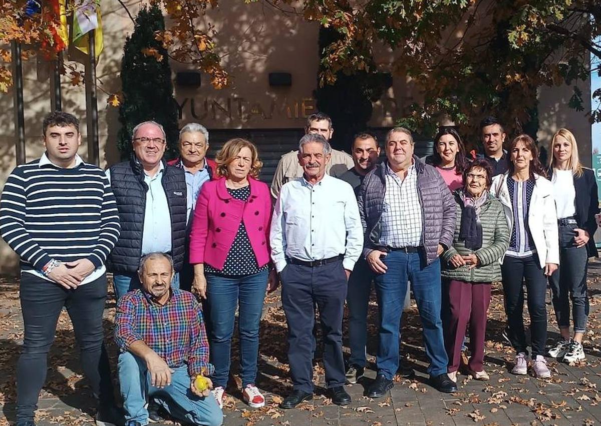 Imagen secundaria 1 - Miguel Ángel Revilla visita el Valle de Ocón