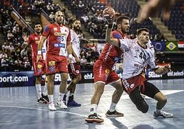 Un momento del encuentro entre el Ciudad de Logroño y la Vojvodina.