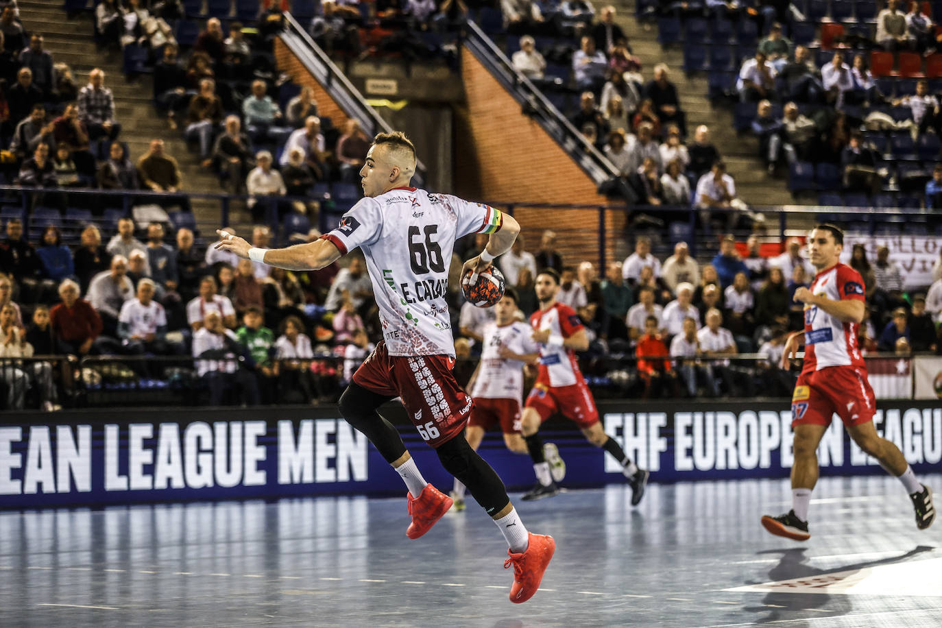 Las imágenes del Ciudad de Logroño-Vojvodina