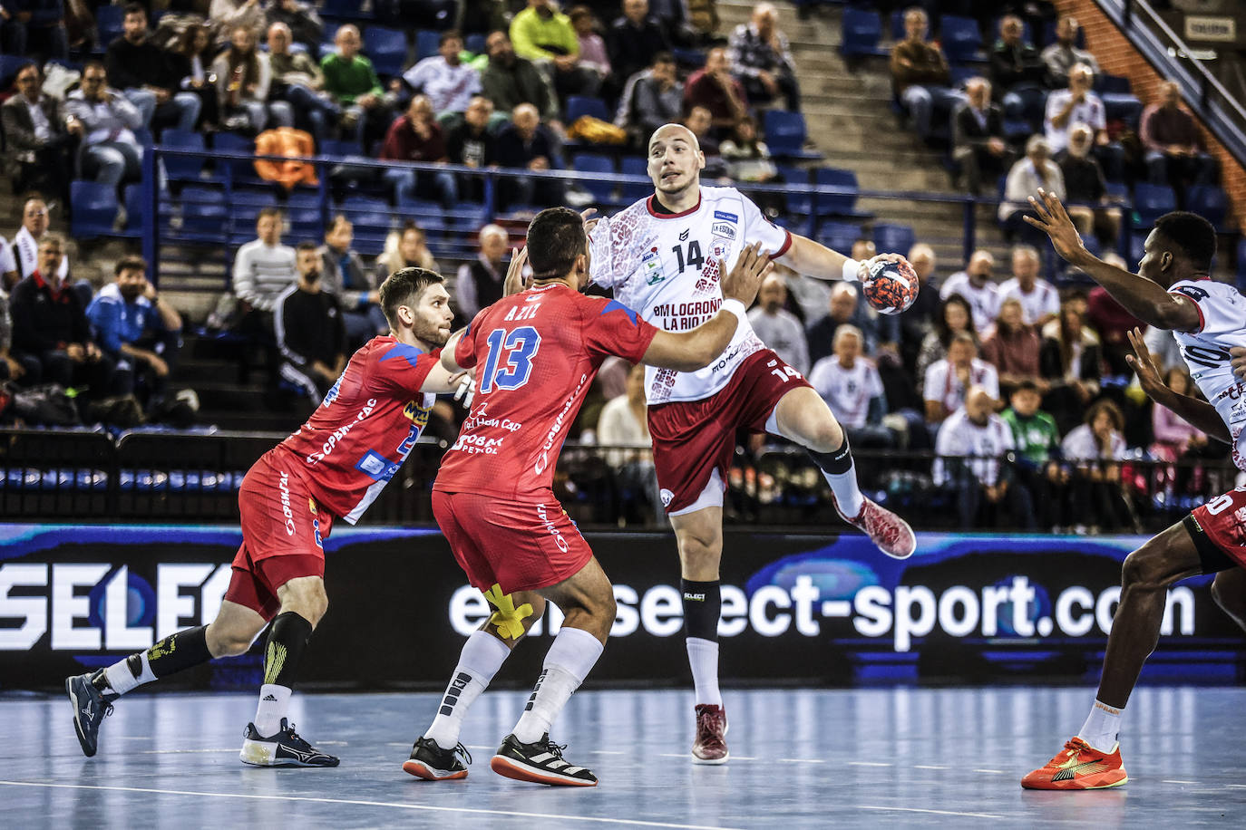 Las imágenes del Ciudad de Logroño-Vojvodina