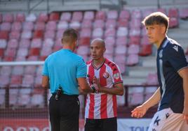 Toni García no podrá jugar el domingo en Irún.