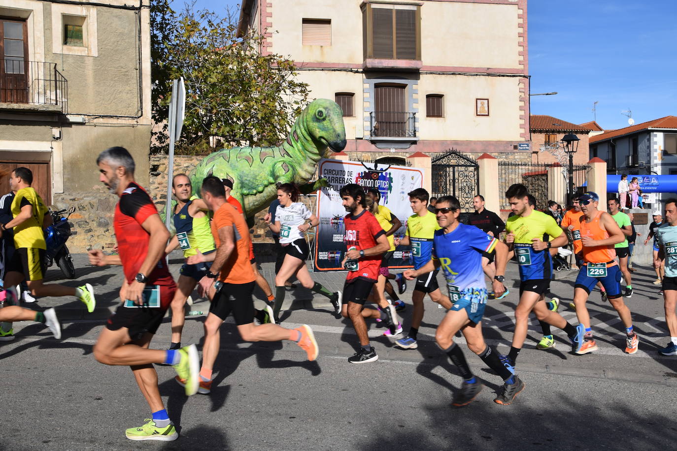 Carlos Pérez y Olmo Vidondo ganan la X carrera &#039;Entre dinosaurios&#039; de Igea