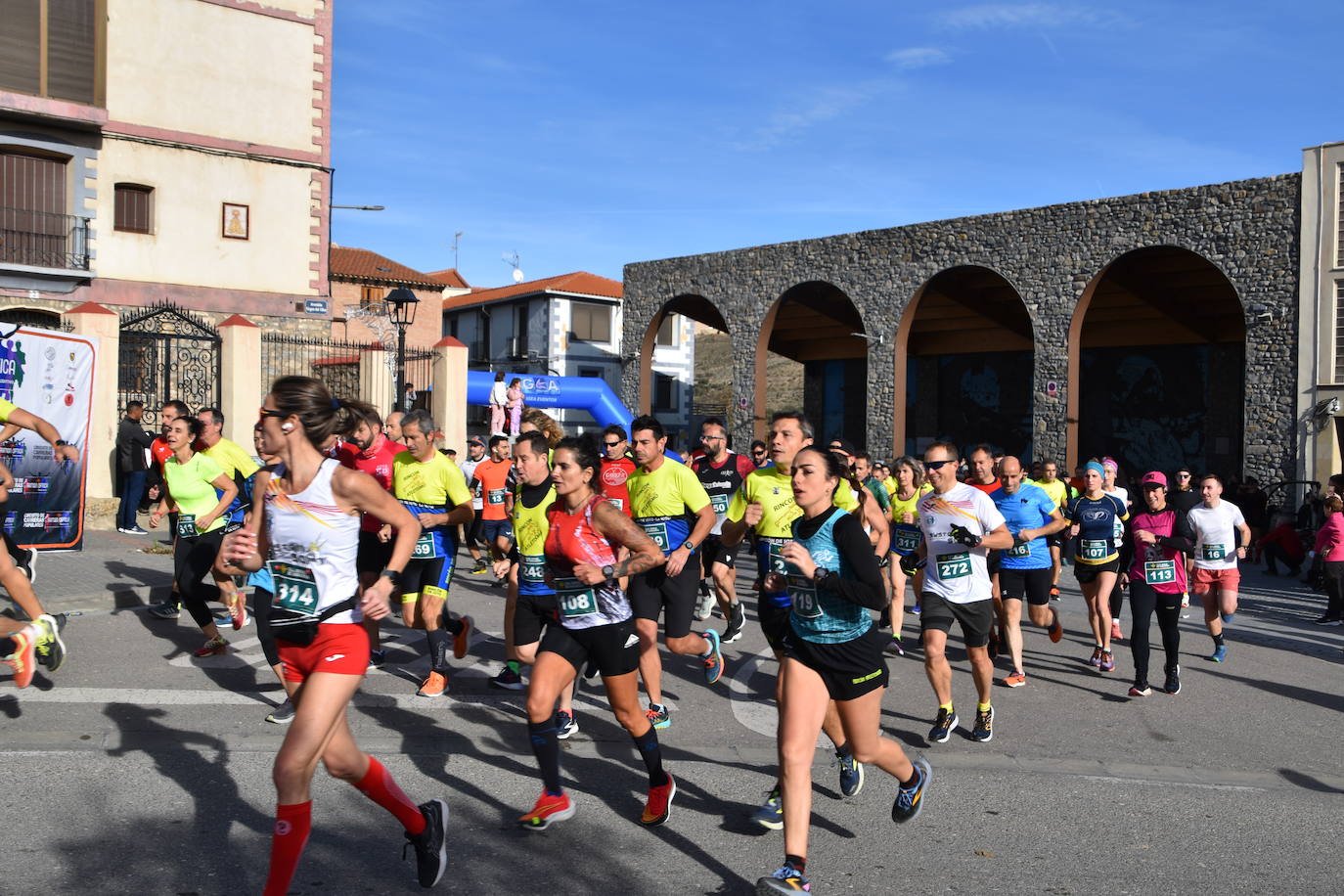 Carlos Pérez y Olmo Vidondo ganan la X carrera &#039;Entre dinosaurios&#039; de Igea