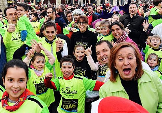 Participantes en una edición anterior de la San Silvestre logroñesa