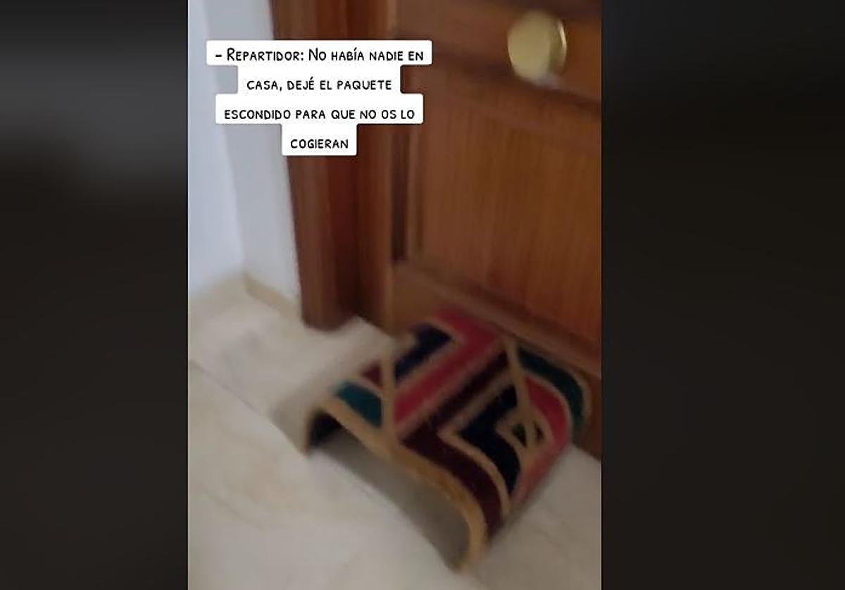 «No hay nadie en casa. Te dejo el paquete escondido para que no te lo roben»