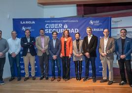 Organizadores, patrocinadores y ponentes, antes de empezar.