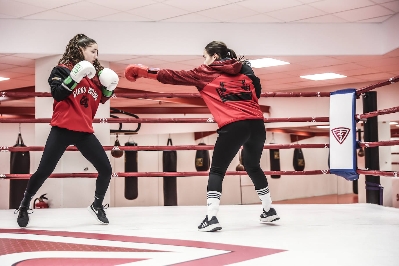 El boxeo triunfa entre las jóvenes riojanas