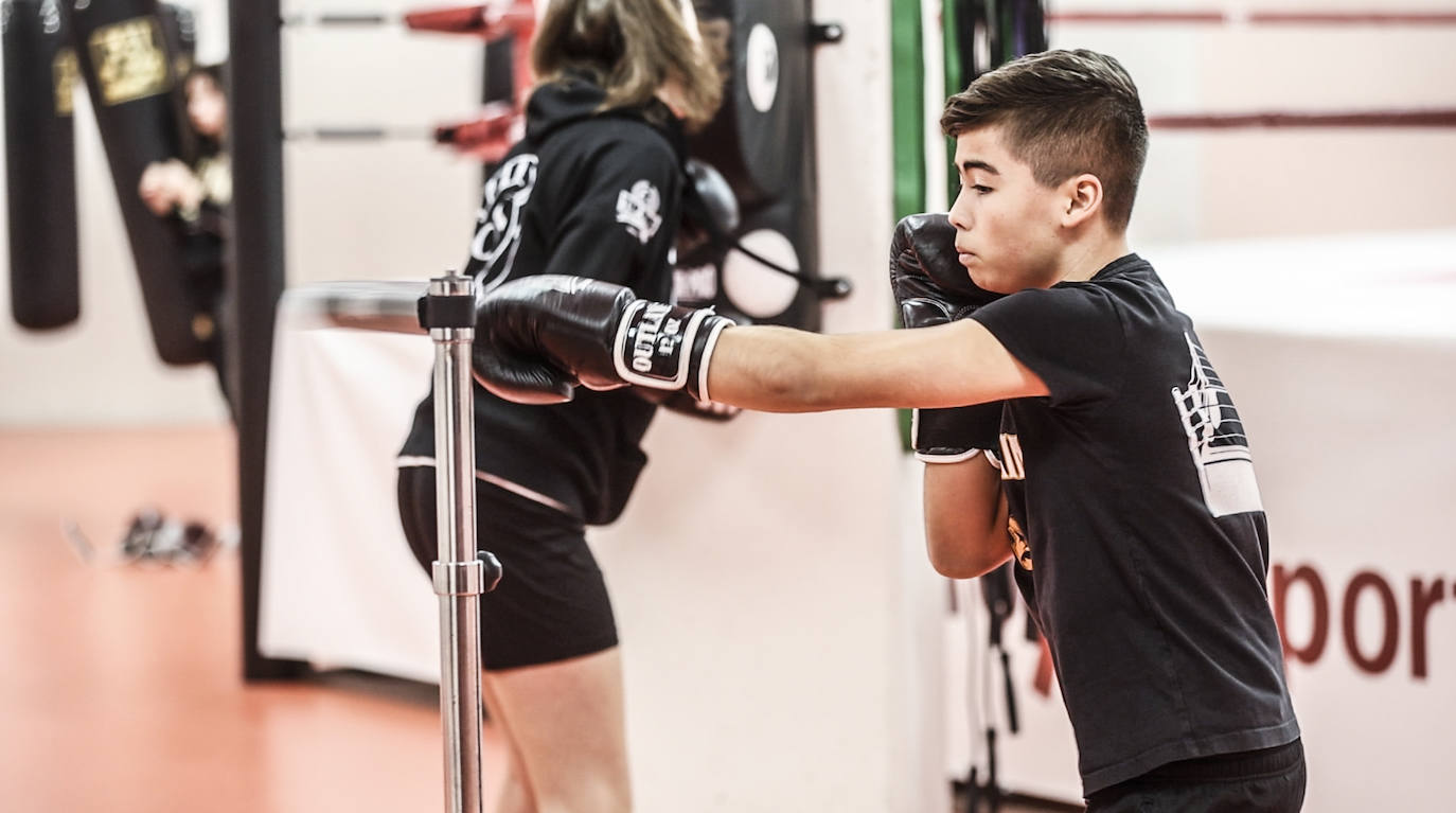 El boxeo triunfa entre las jóvenes riojanas