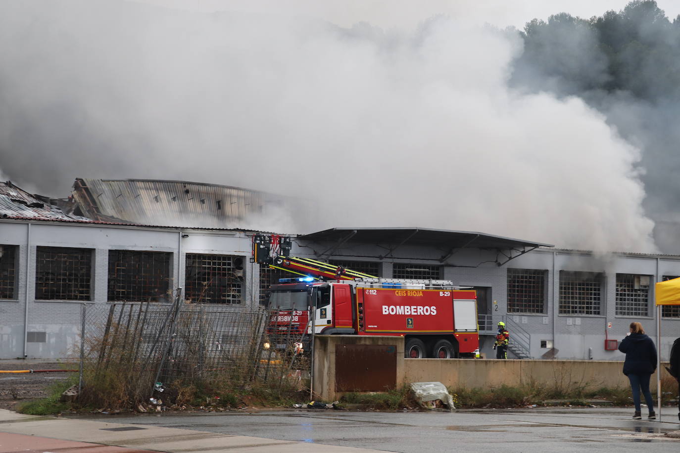 Así han quedado las instalaciones de Calzados Fal tras el incendio