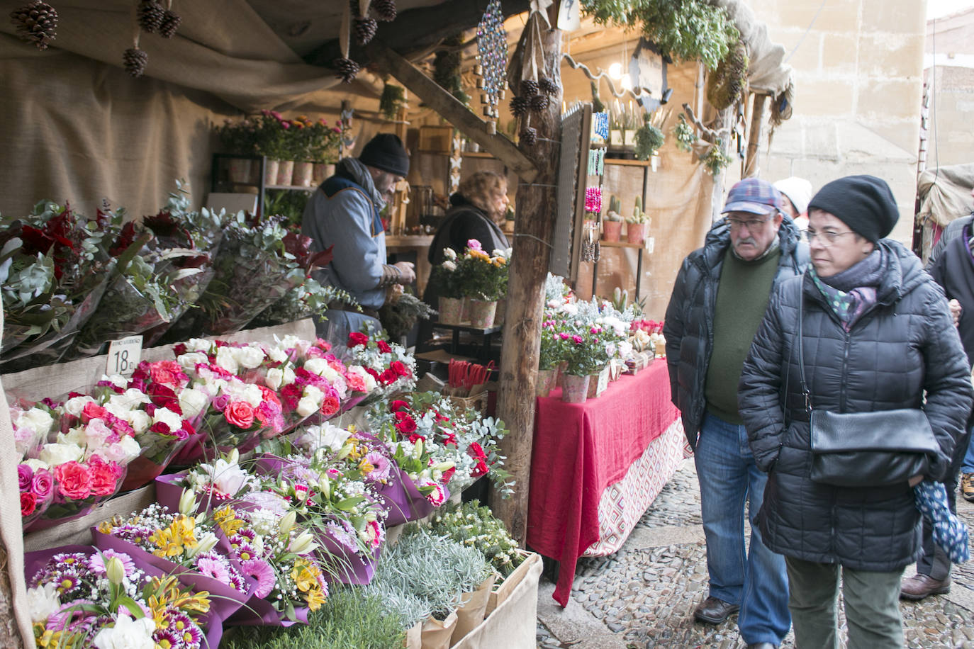 Las ferias de Santo Domingo continúan bajo la lluvia