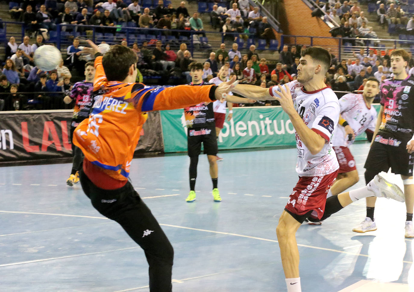 Las imágenes del Ciudad de Logroño-Ademar de León